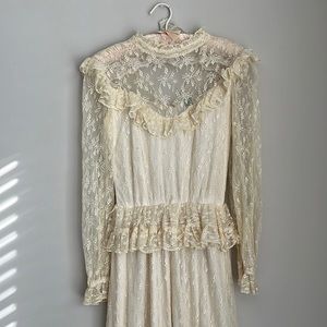 True vintage lace off white wedding dress
